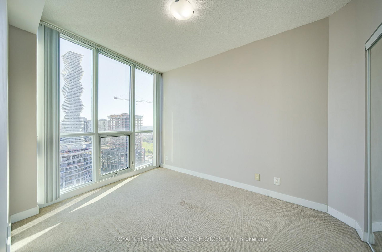 3985 Grand Park Drive, Unit 1601 - Photo 21