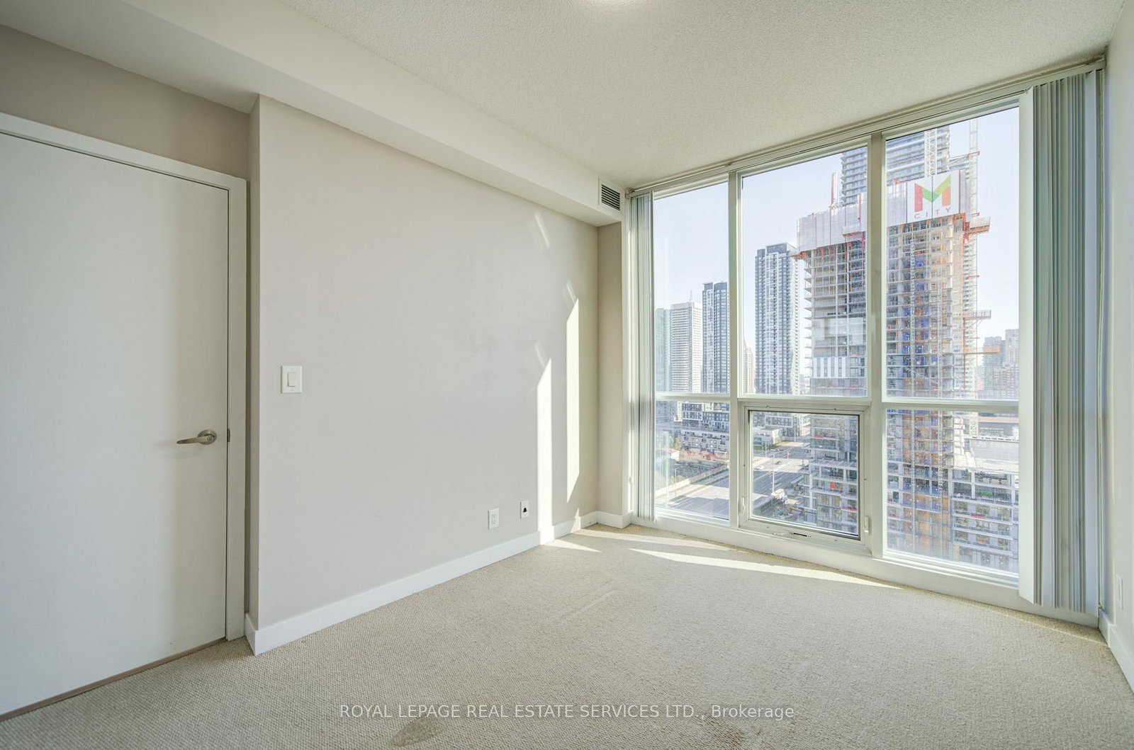 3985 Grand Park Drive, Unit 1601 - Photo 24
