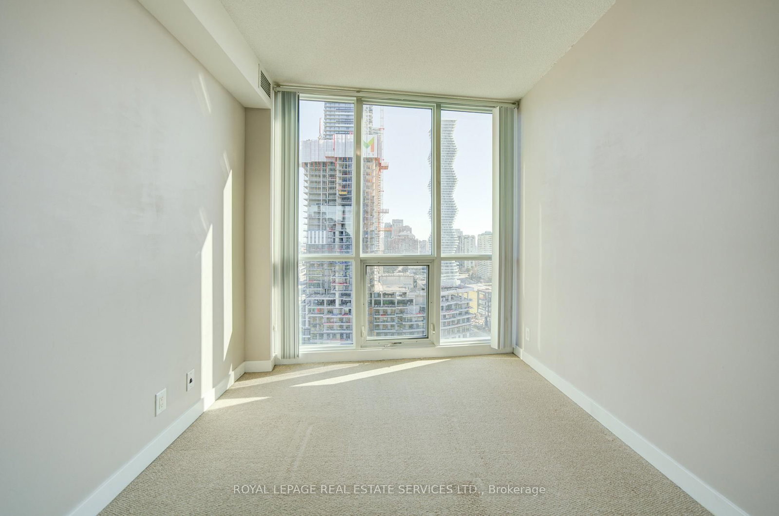 3985 Grand Park Drive, Unit 1601 - Photo 25