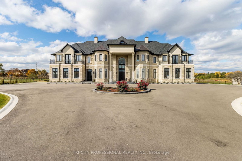 27 Morris Crt, Brampton, L6P 0G7 | Image 3