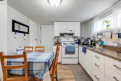 Lower-5 Burrard Road, Toronto, Ontario image-0-3