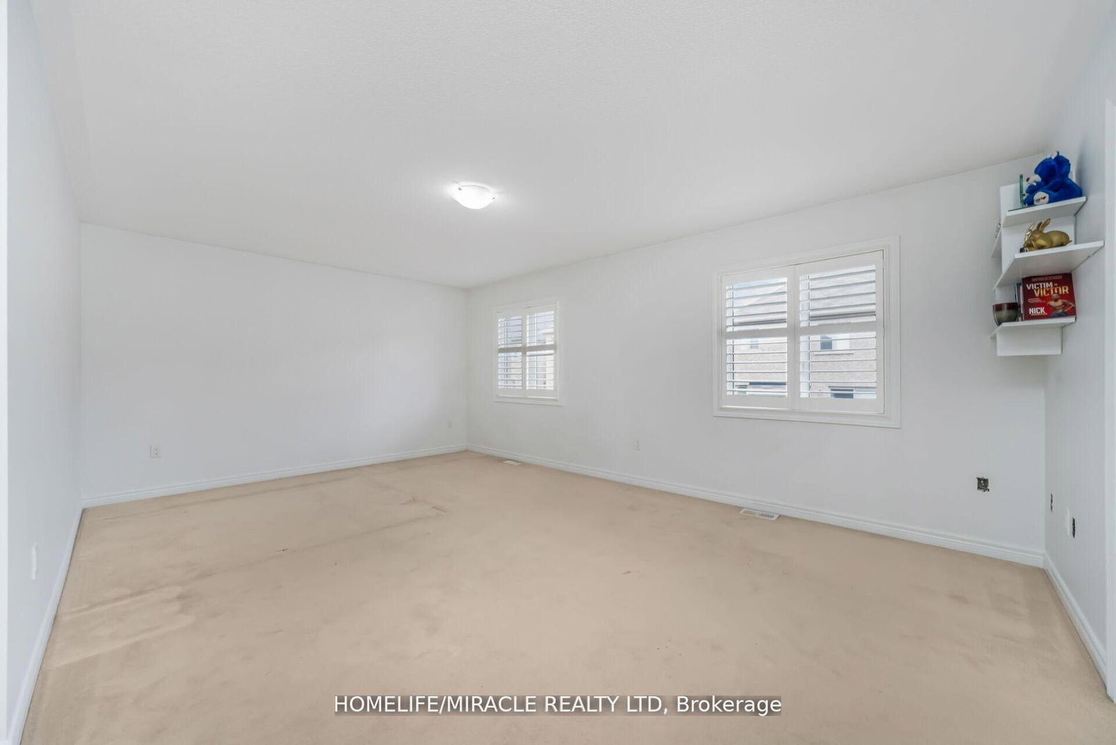 10 Kenora Street - Photo 22