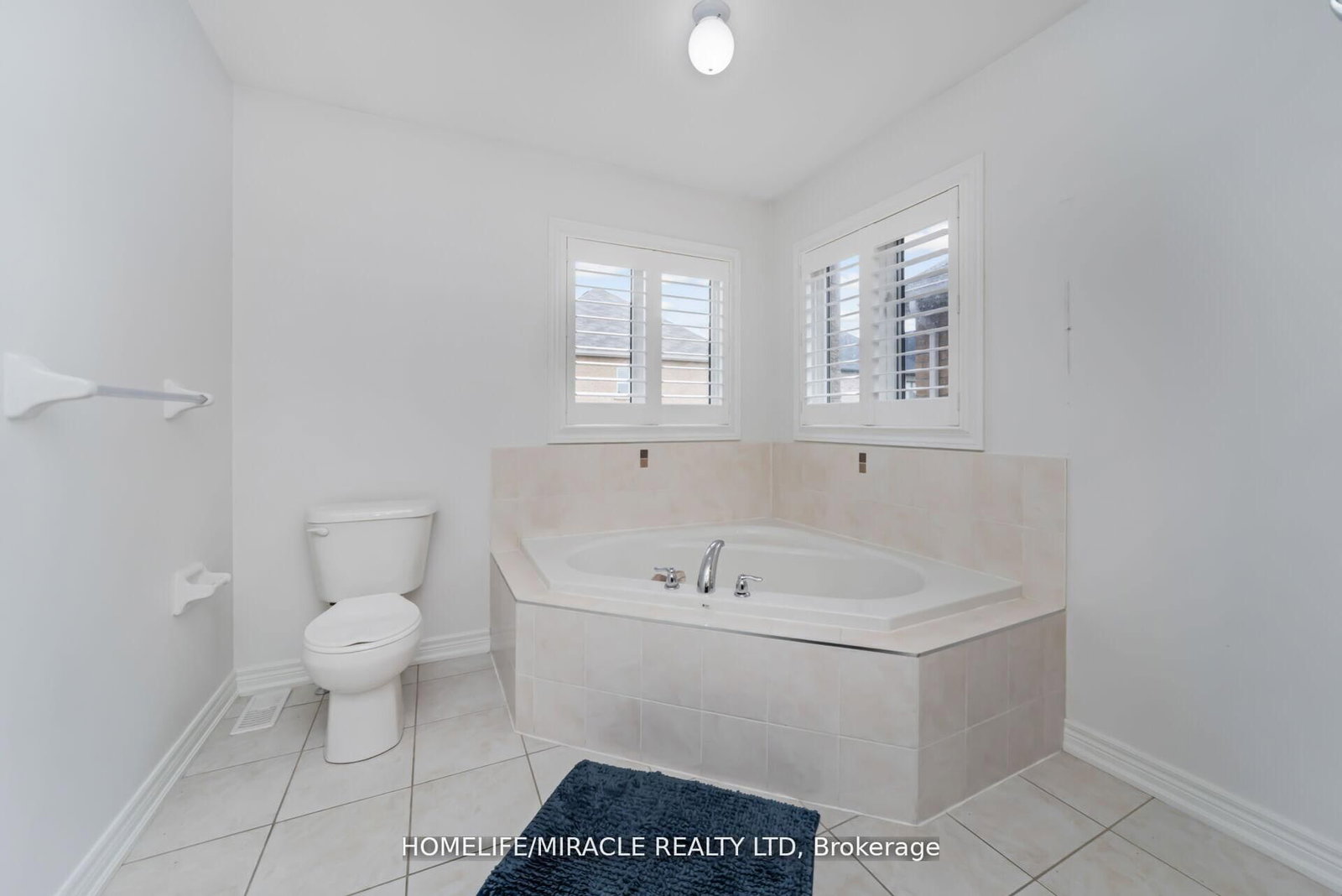 10 Kenora Street - Photo 25