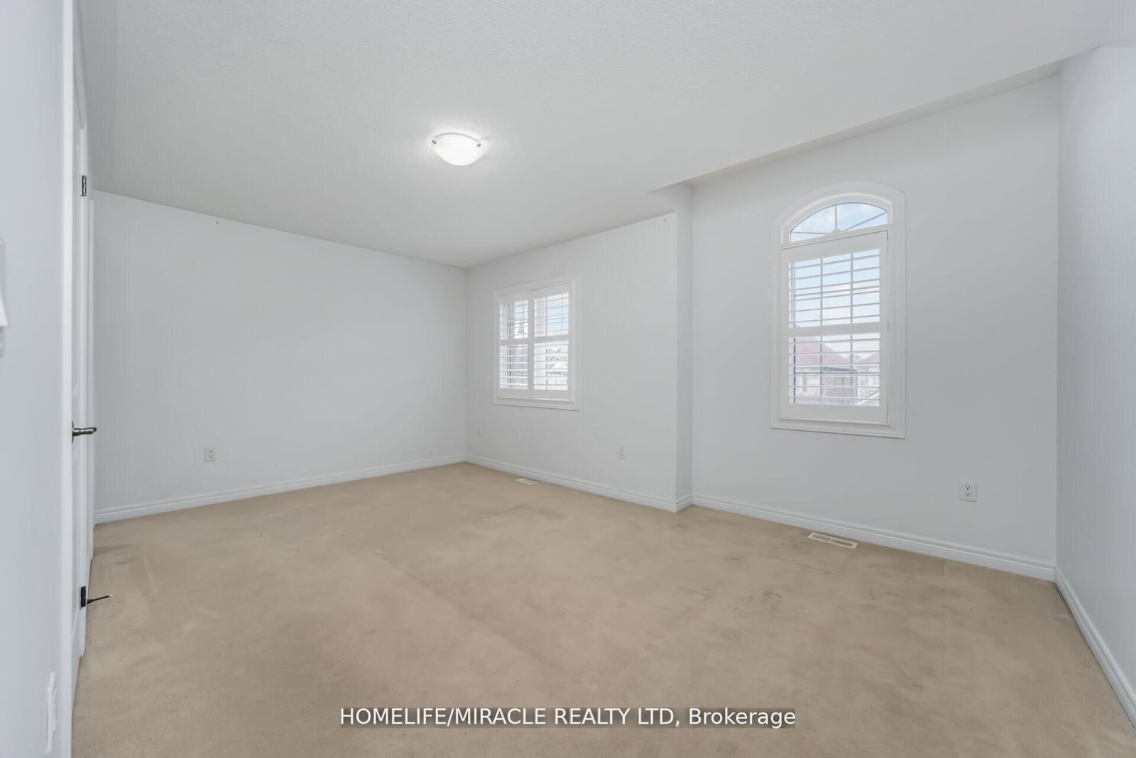 10 Kenora Street - Photo 27