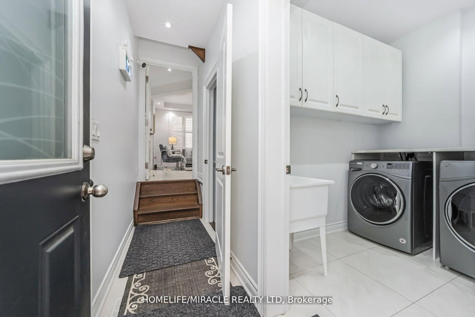 10 Kenora Street - Photo 38