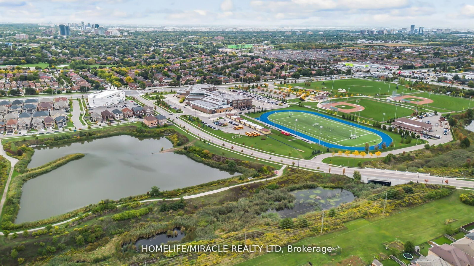 10 Kenora Street - Photo 48