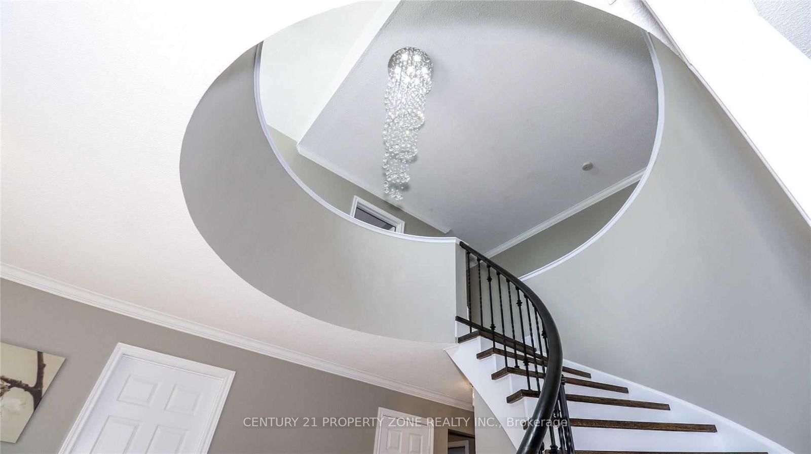 18 Red Tail Court, Unit MAIN - Photo 8