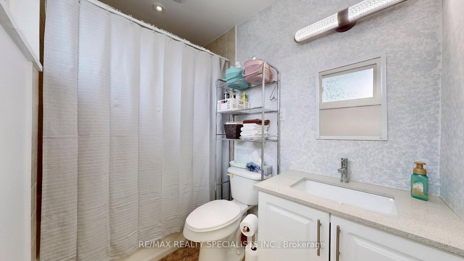 Detached House for sale at 3392 Sonja Road, Mississauga, Ontario, L4T 1R1 - Malton - MLS: W12992176