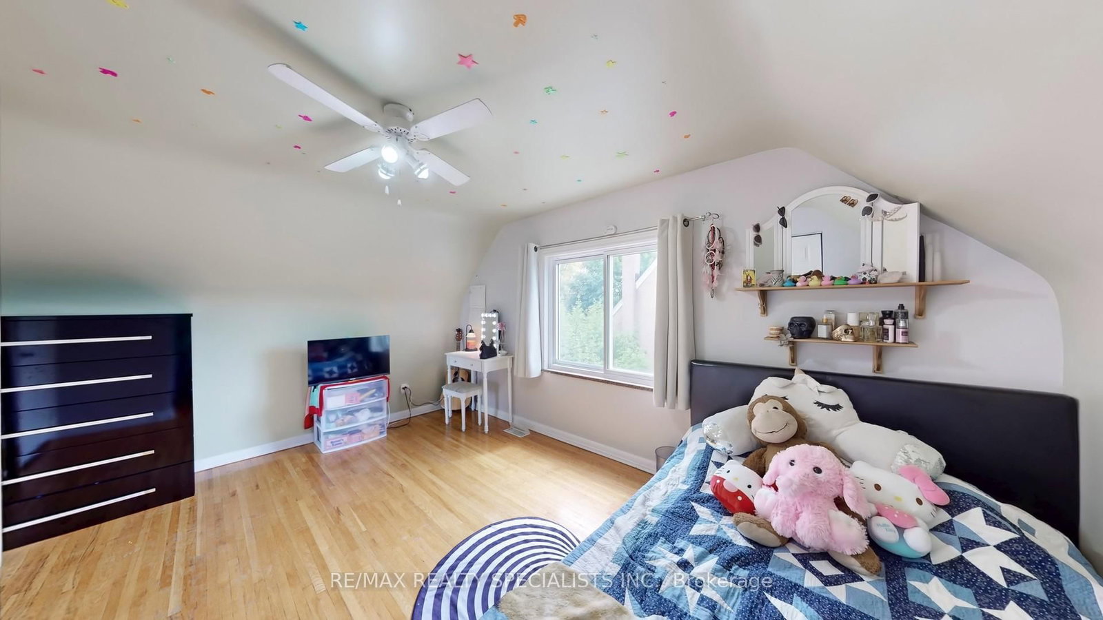 Detached House for sale at 3392 Sonja Road, Mississauga, Ontario, L4T 1R1 - Malton - MLS: W12992176