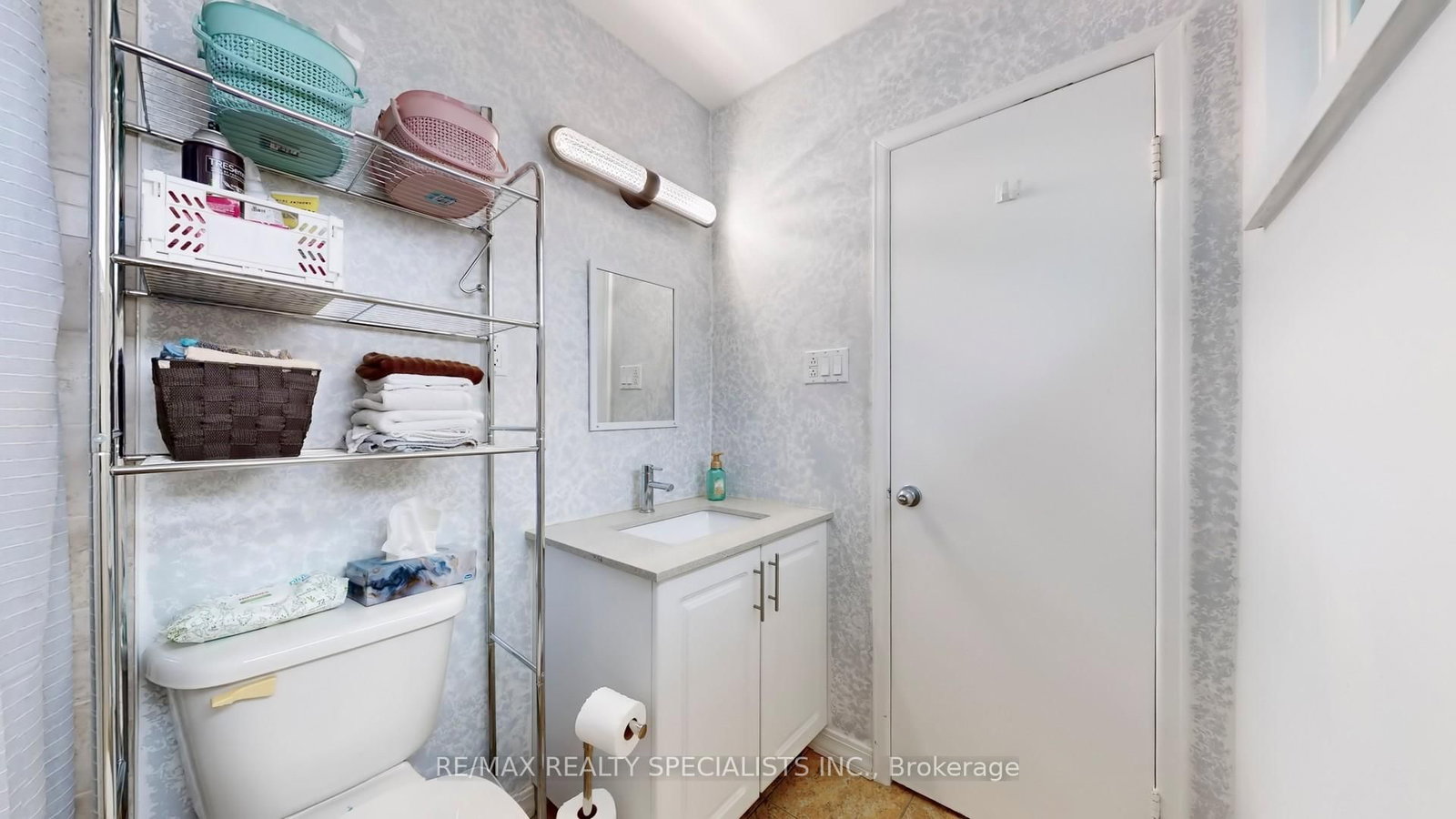 Detached House for sale at 3392 Sonja Road, Mississauga, Ontario, L4T 1R1 - Malton - MLS: W12992176