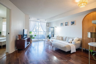 222-700 Humberwood Boulevard, Toronto, Ontario image-0-1