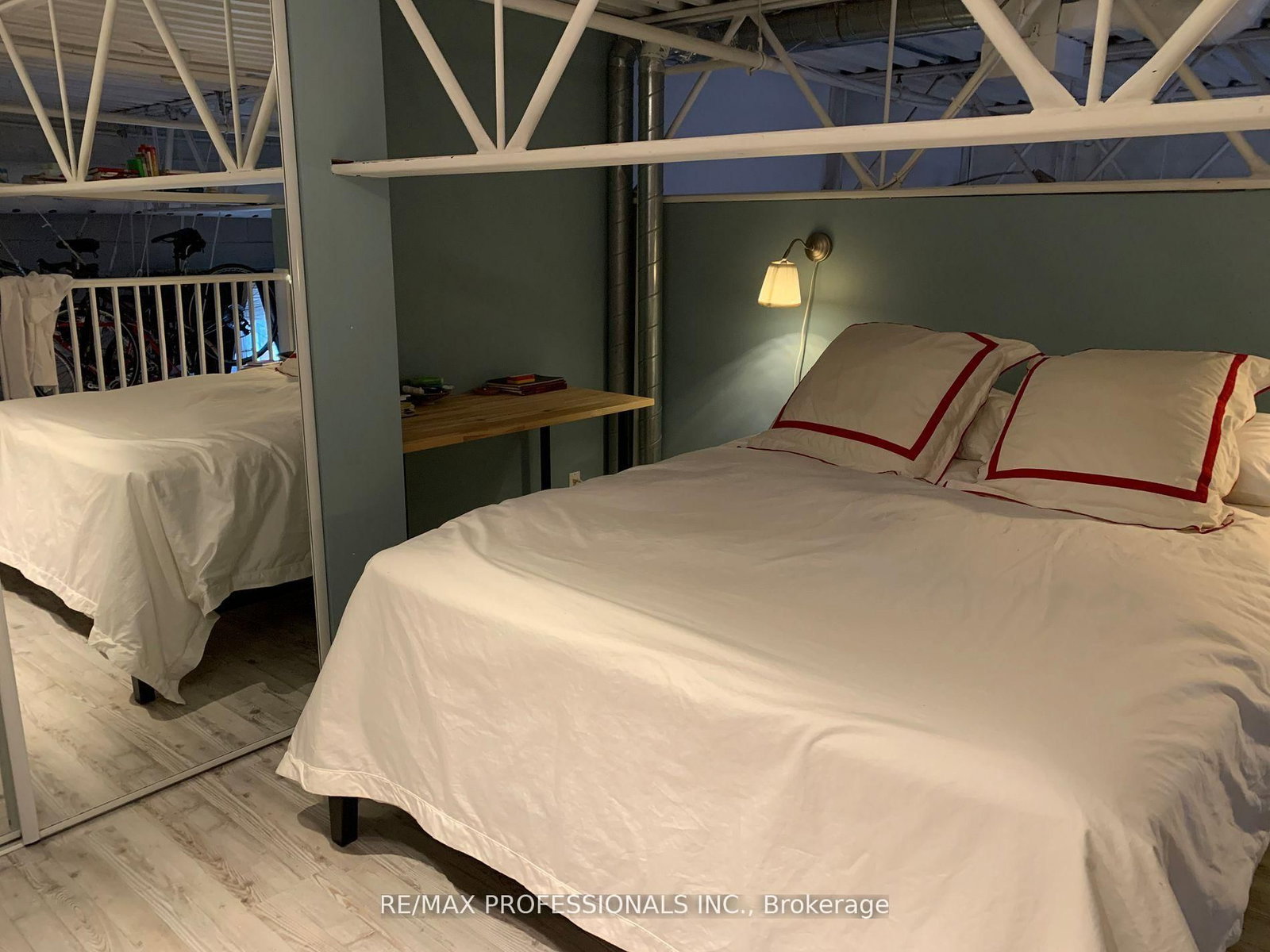 347 Sorauren Avenue, Unit 212 - Photo 10