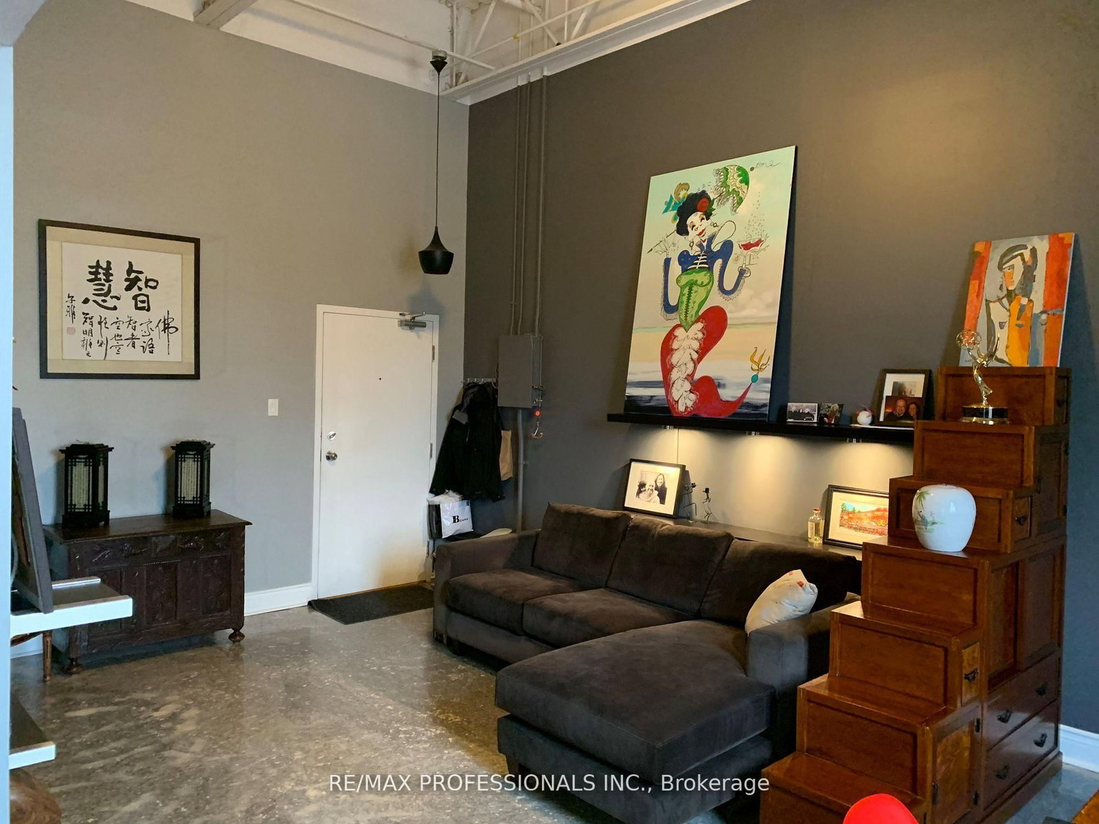 347 Sorauren Avenue, Unit 212 - Photo 8