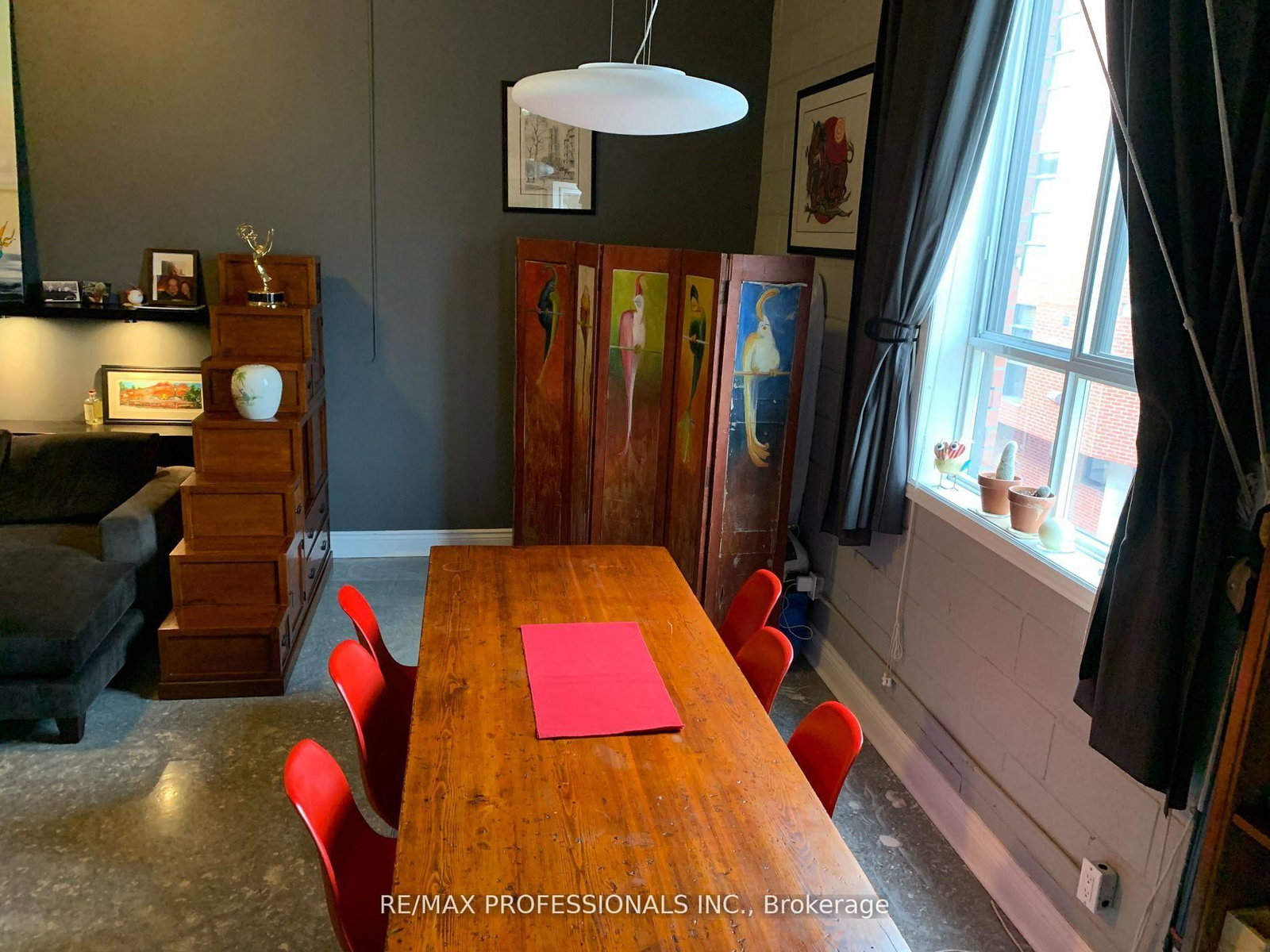 347 Sorauren Avenue, Unit 212 - Photo 9