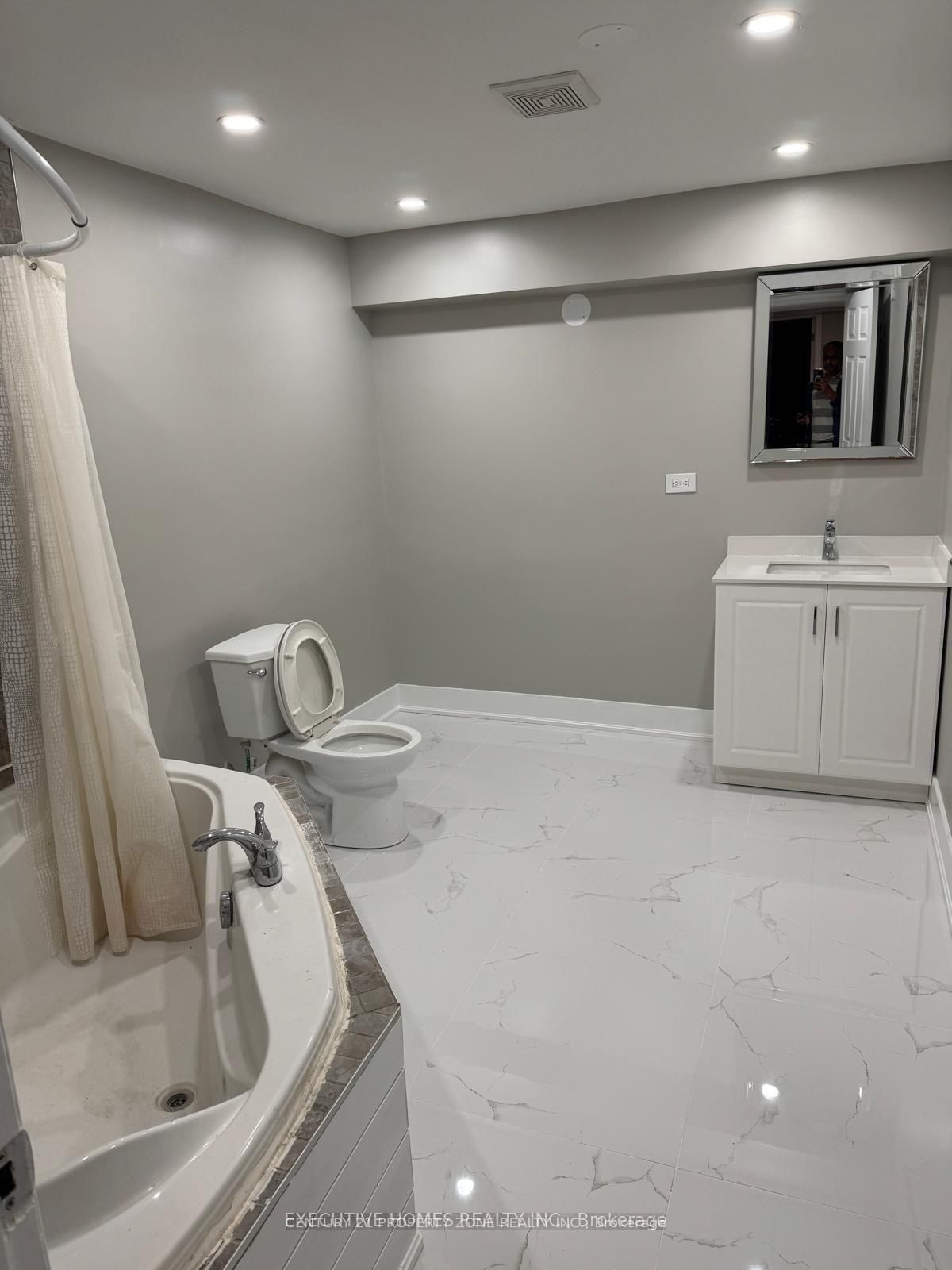 18 Red Tail Court, Unit Basement - Photo 15