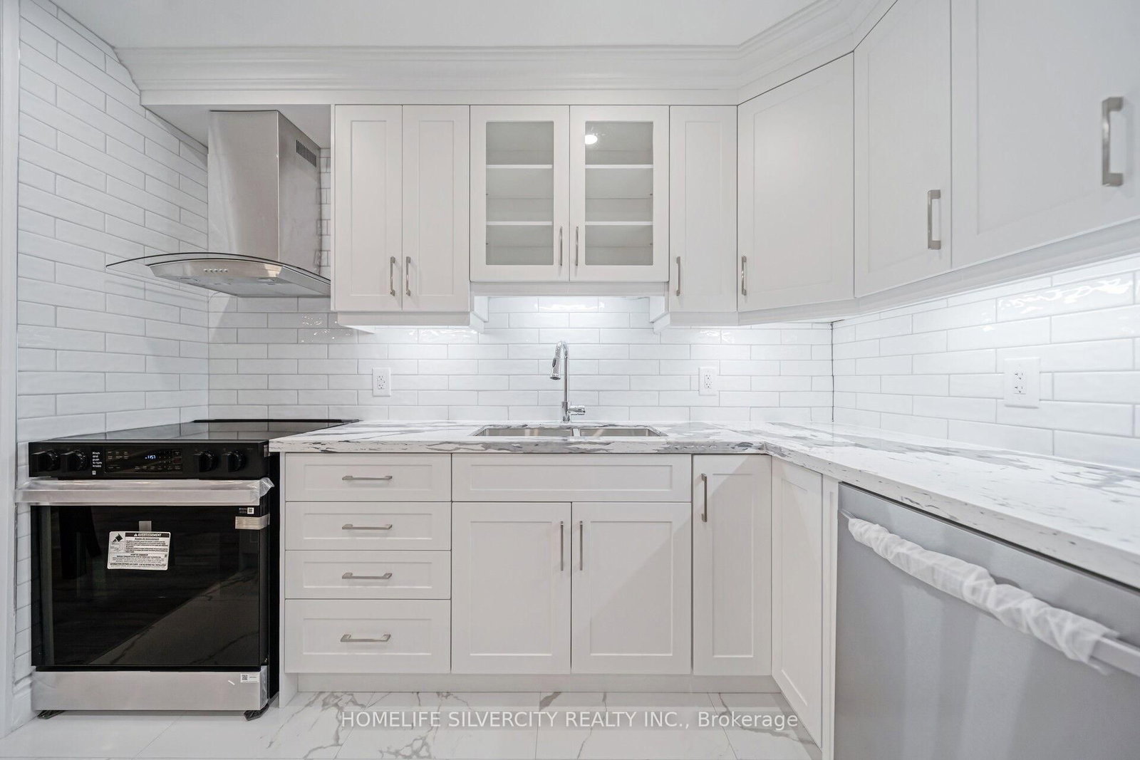 60 Hanson Road, Unit 66 - Photo 14