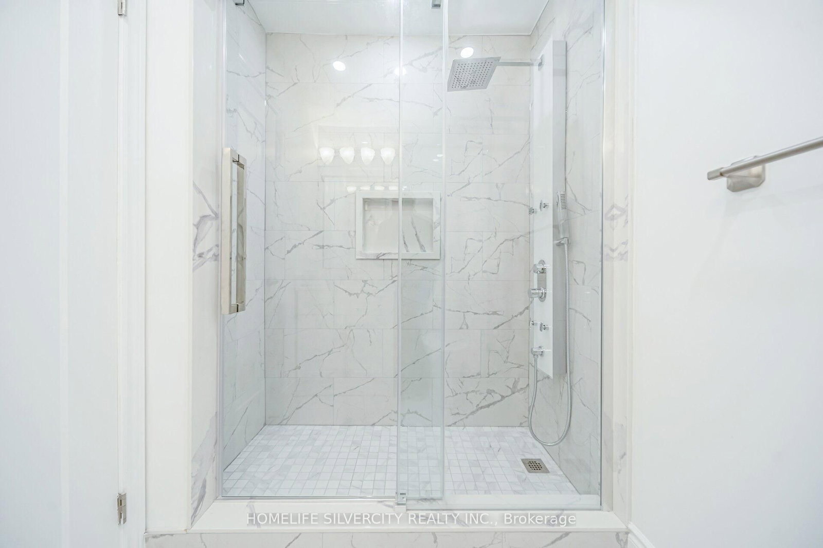 60 Hanson Road, Unit 66 - Photo 27