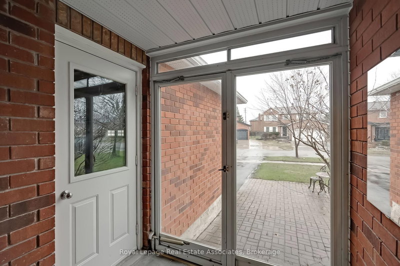 43 Corkett Dr, Brampton, L6X 3G1 | Image 2