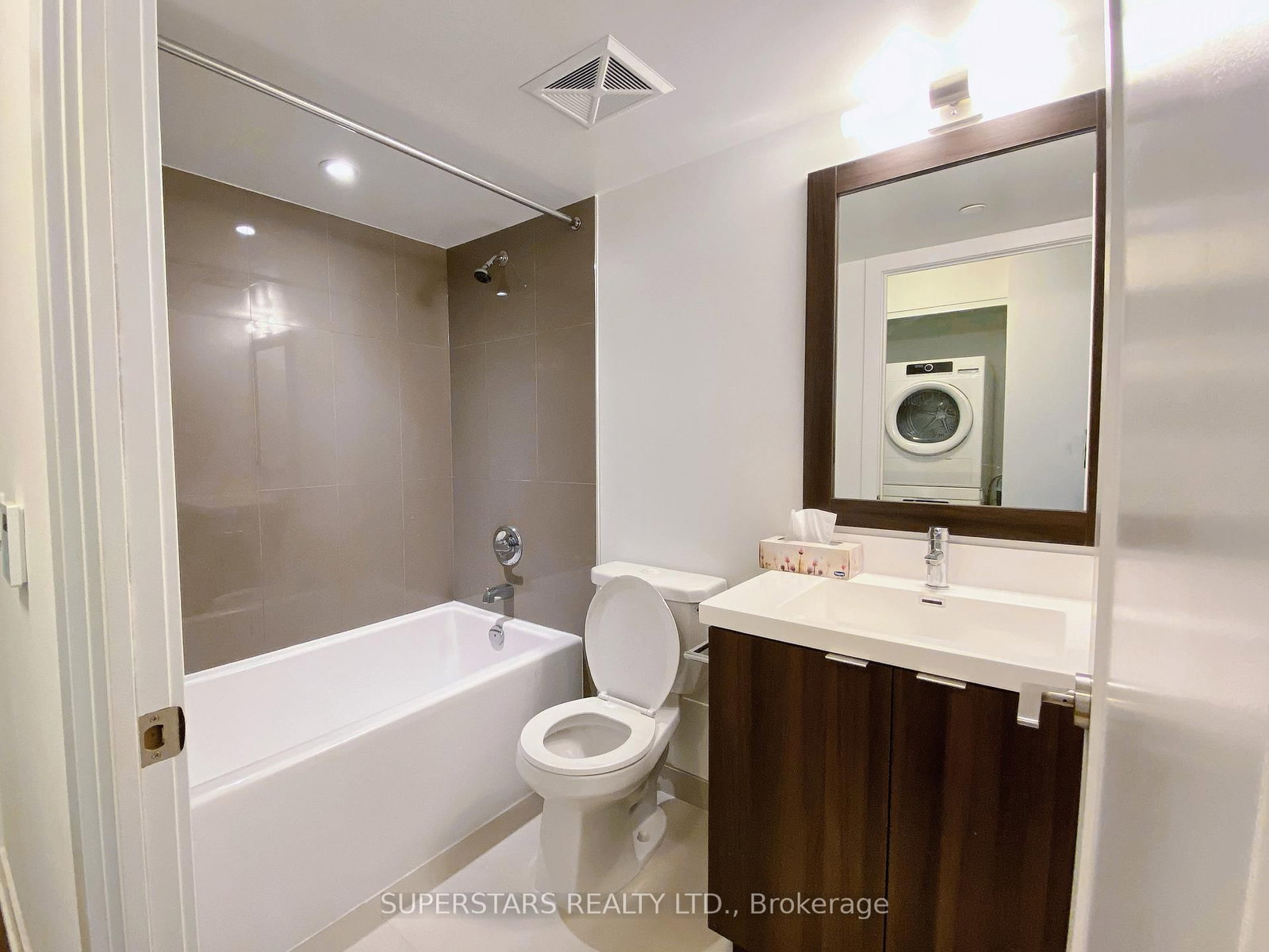 7 Mabelle Avenue, Unit 807 - Photo 5