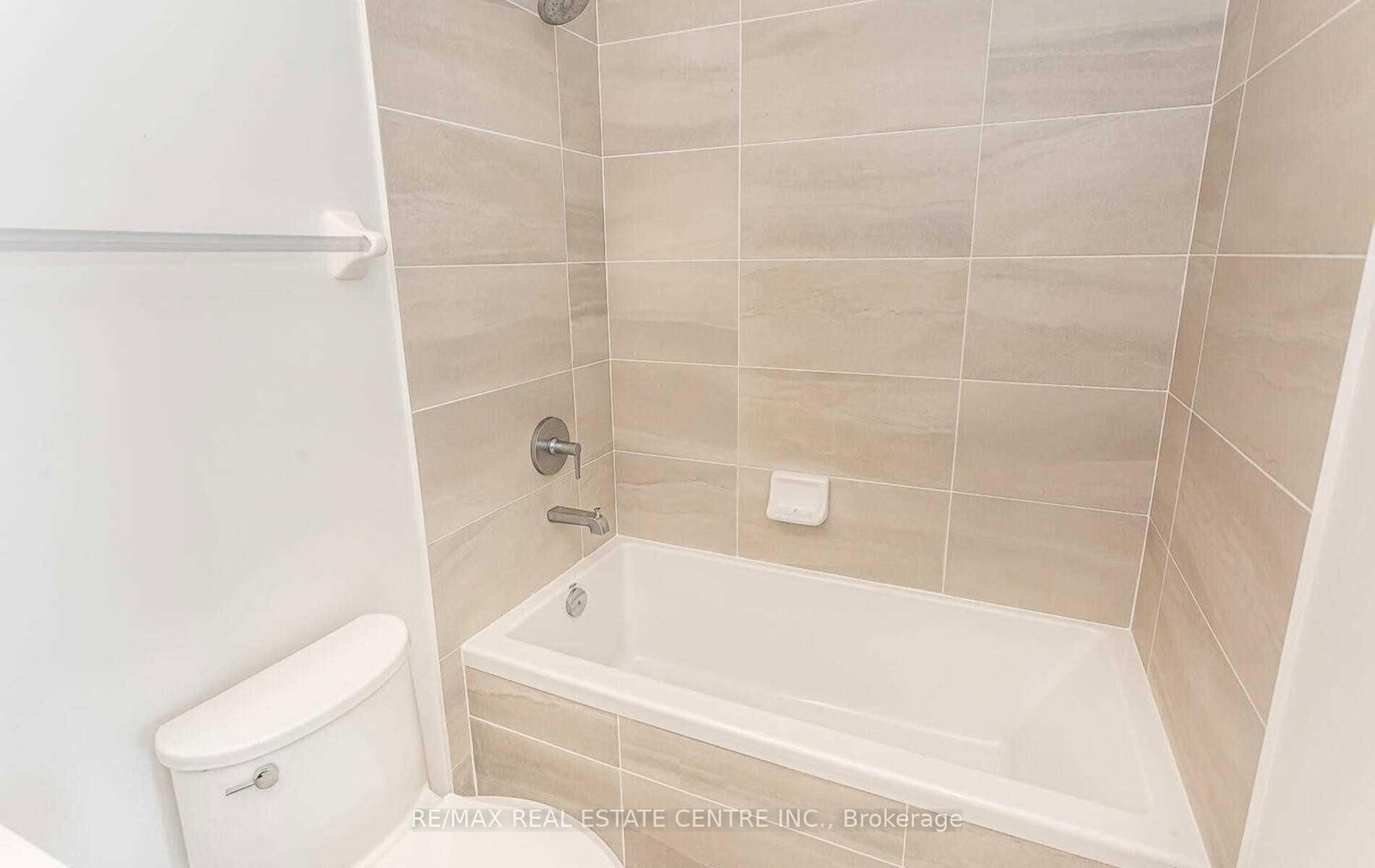 4699 Glen Erin Drive, Unit 909 - Photo 16