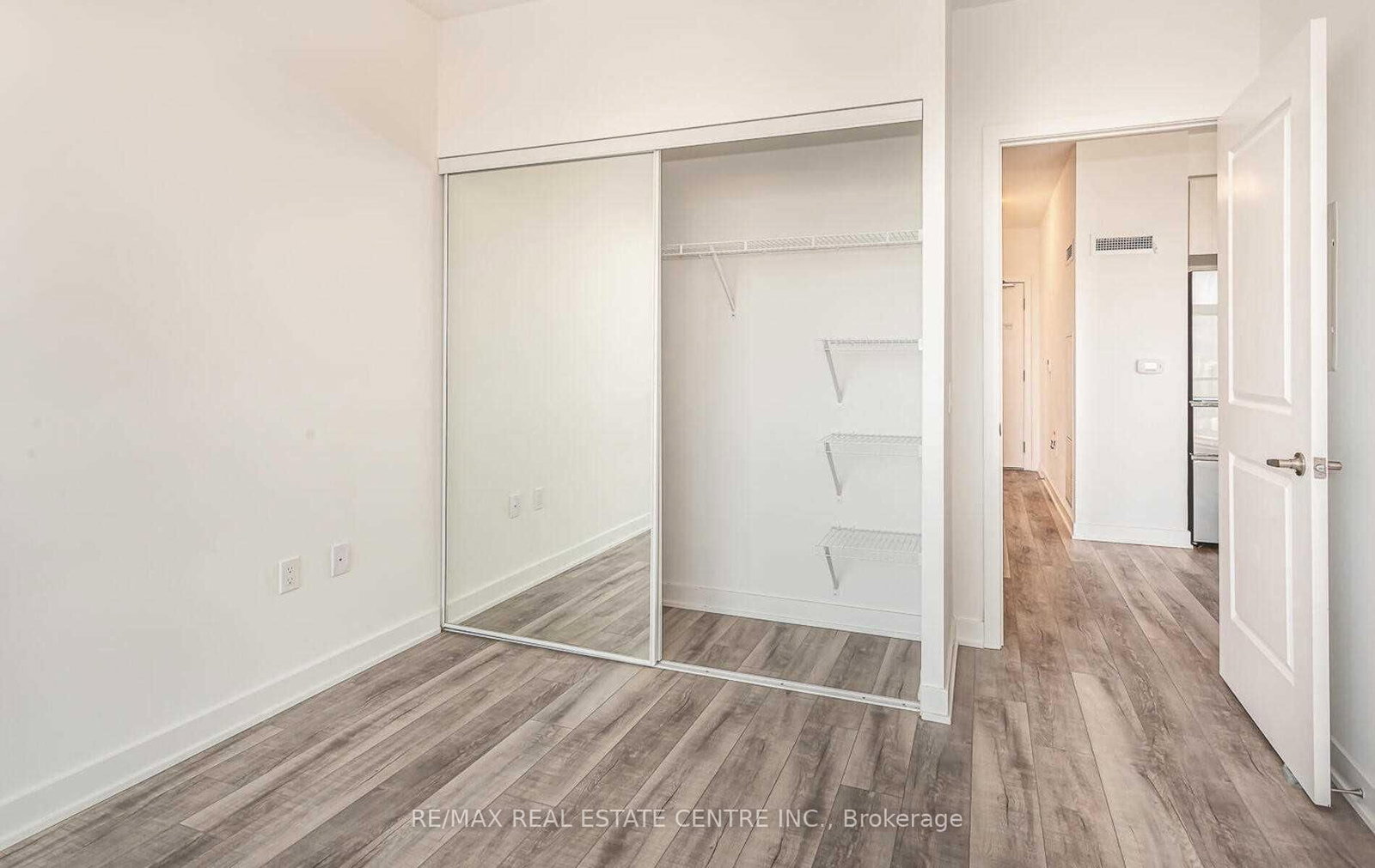 4699 Glen Erin Drive, Unit 909 - Photo 18