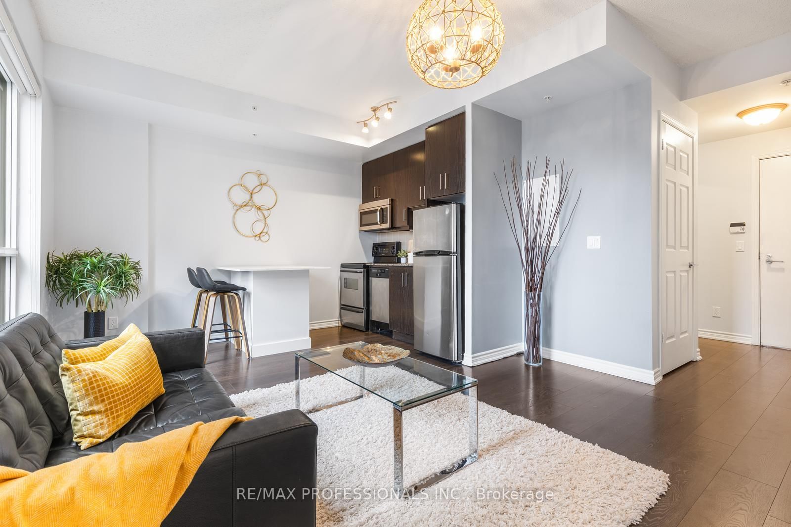 15 James Finlay Way, Unit 723 - Photo 7