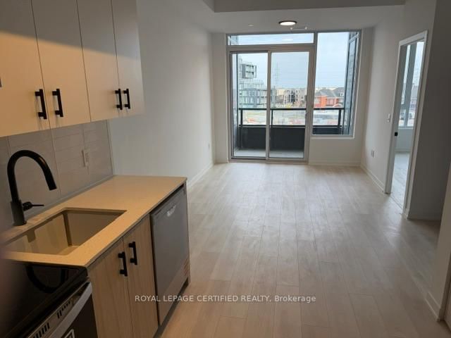 333 - 4878 Powers Common W W