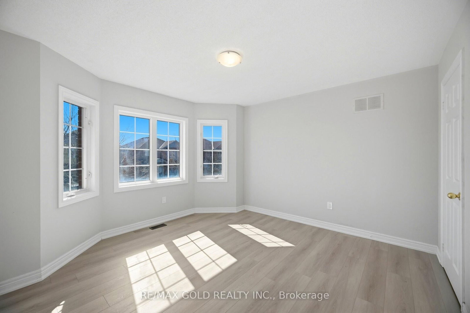 Detached House for sale at 26 Gorevale Drive, Brampton, Ontario, L6P 1N9 - Bram East - MLS: W12992312