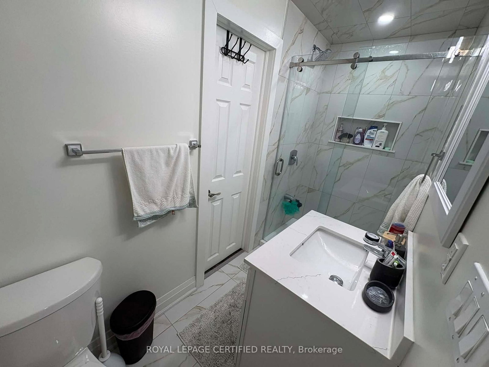 Detached House for lease at 721 Scott Boulevard, Milton, Ontario, L9T 0X9 - Harrison - MLS: W12992316