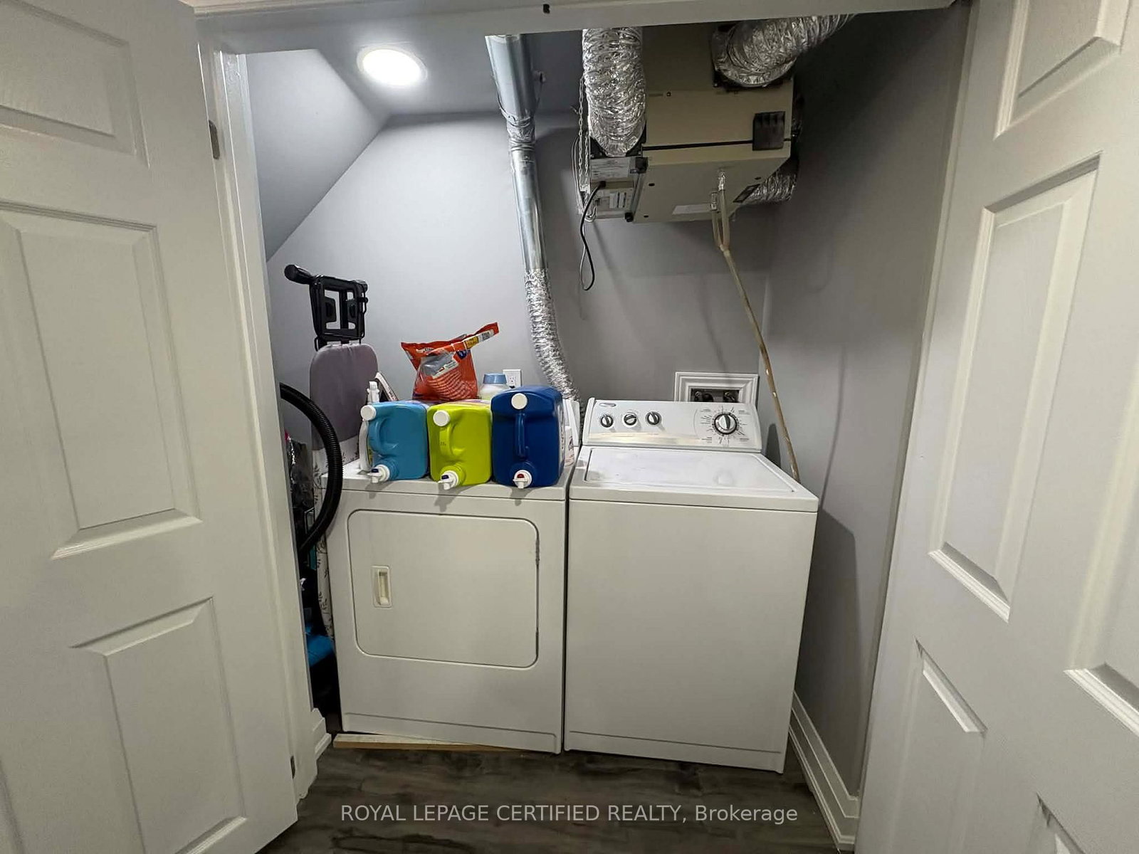 Detached House for lease at 721 Scott Boulevard, Milton, Ontario, L9T 0X9 - Harrison - MLS: W12992316