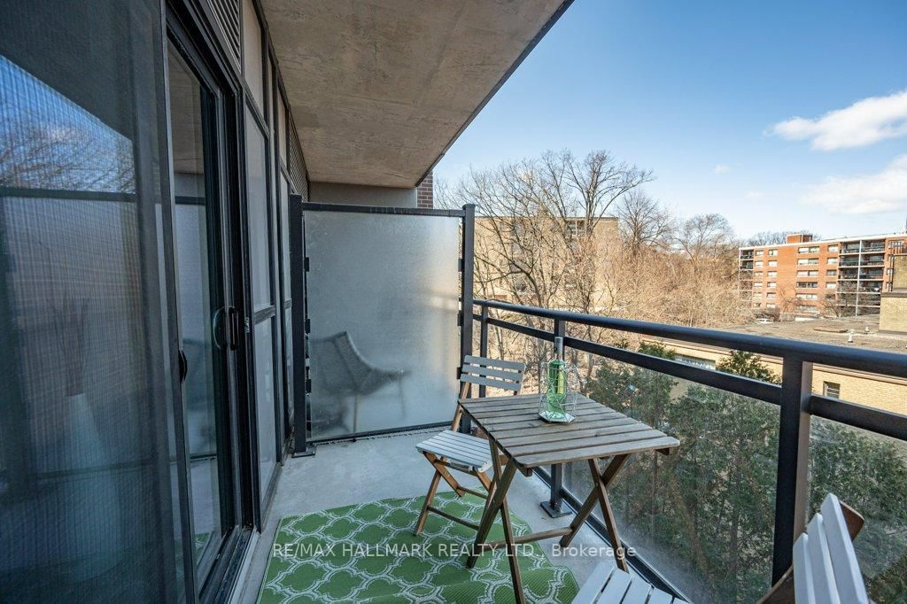 Condo for sale at 512-25 Neighbourhood Lane, Toronto, Ontario, M8Y 0C4 - Stonegate-Queensway - MLS: W12992326