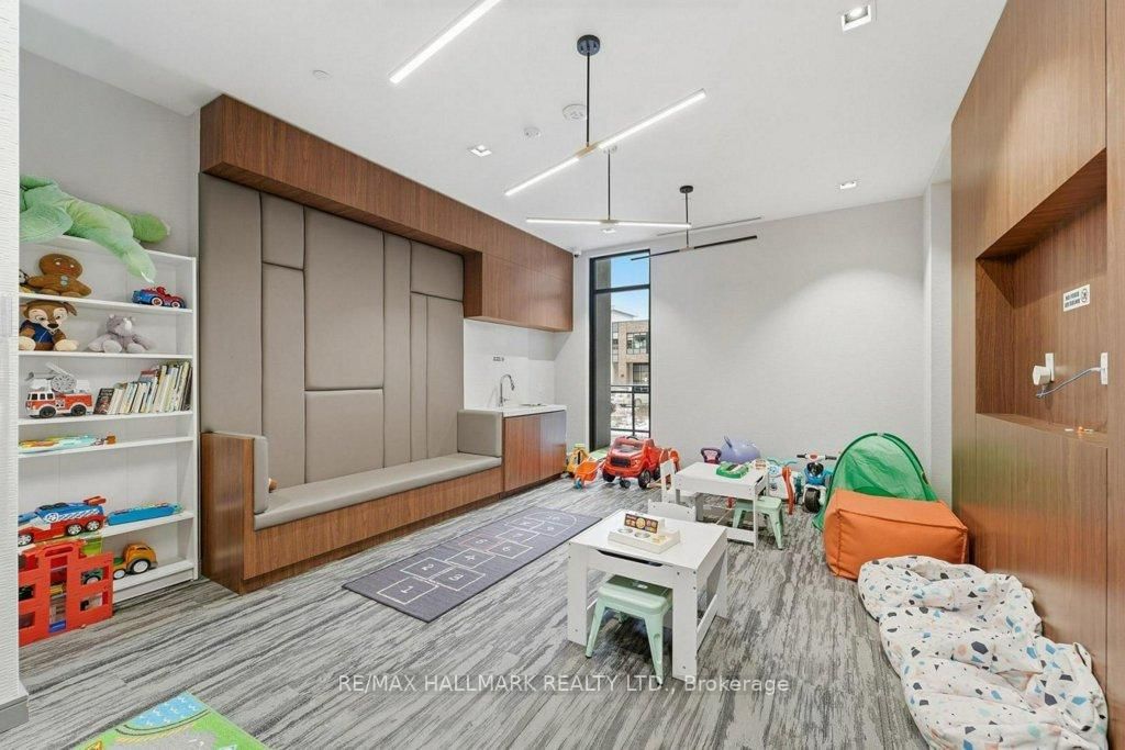 Condo for sale at 512-25 Neighbourhood Lane, Toronto, Ontario, M8Y 0C4 - Stonegate-Queensway - MLS: W12992326