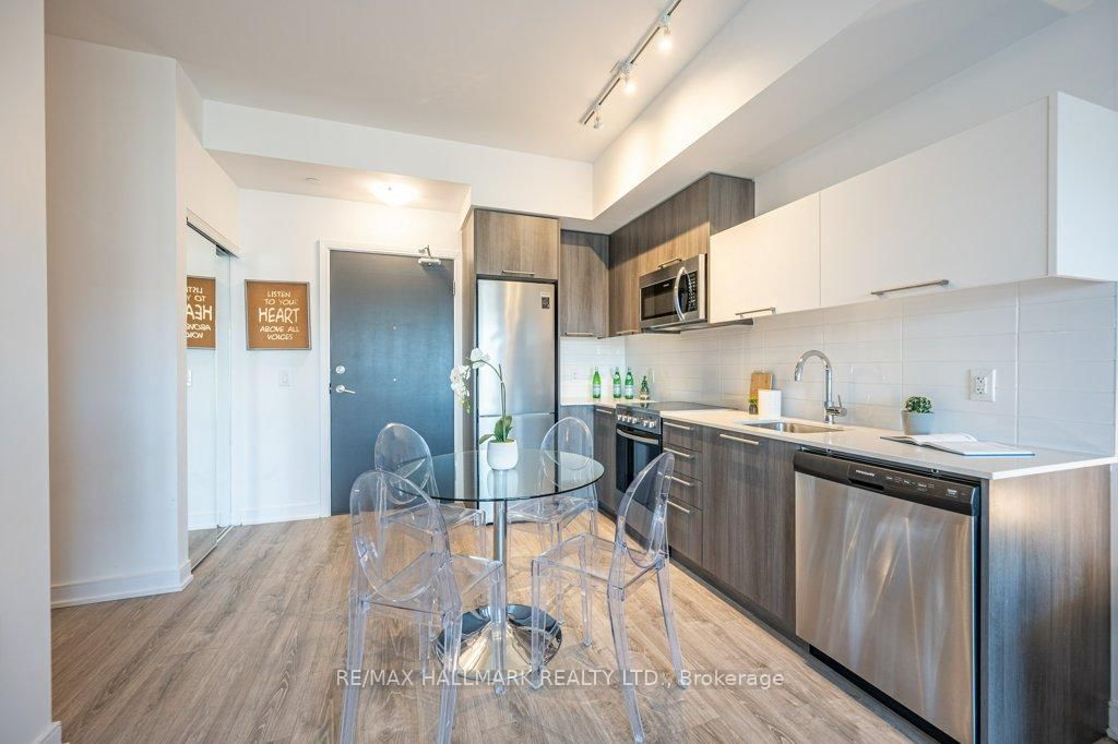 Condo for sale at 512-25 Neighbourhood Lane, Toronto, Ontario, M8Y 0C4 - Stonegate-Queensway - MLS: W12992326