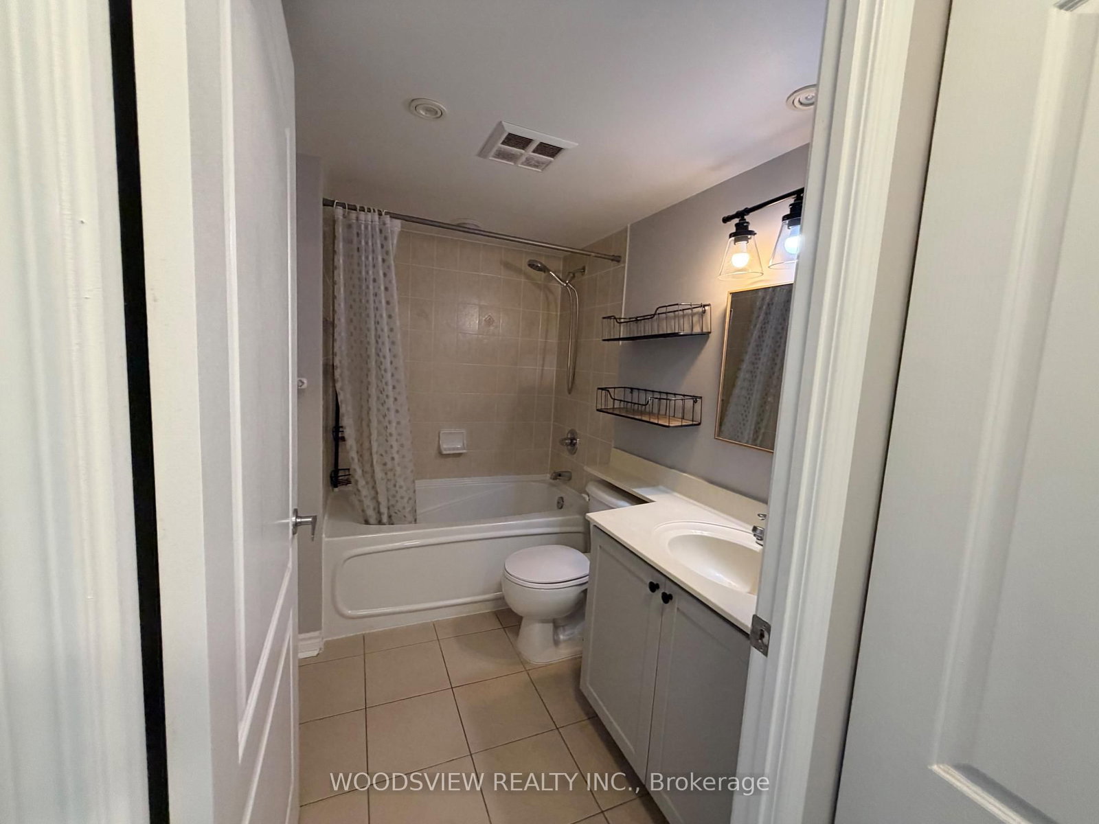 33 Elm Drive, Unit 1605 - Photo 21