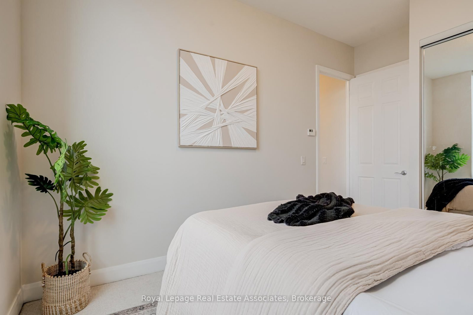 2470 Prince Michael Drive, Unit 712 - Photo 27