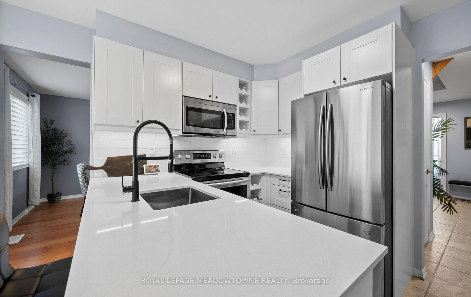 Detached House for sale at 16 Cox Crescent, Brampton, Ontario, L6X 3H1 - Northwood Park - MLS: W12992544