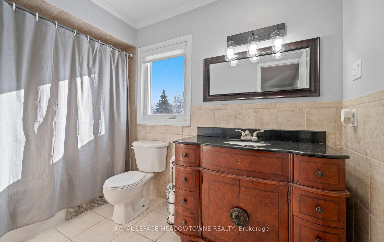 Detached House for sale at 16 Cox Crescent, Brampton, Ontario, L6X 3H1 - Northwood Park - MLS: W12992544