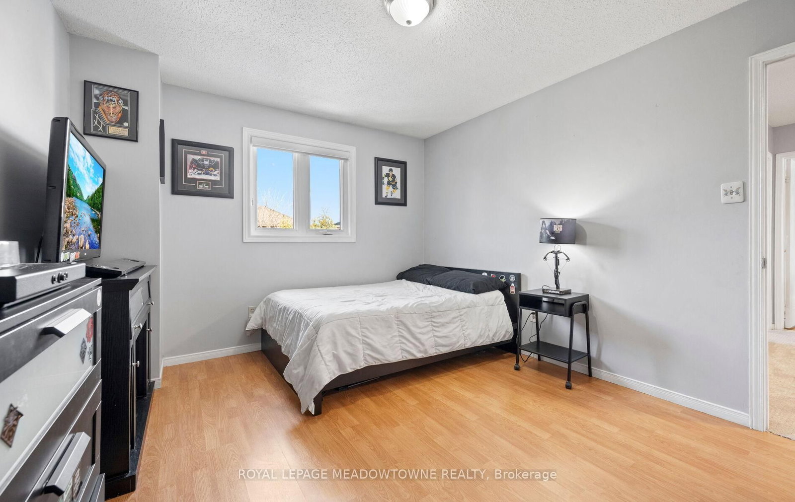 Detached House for sale at 16 Cox Crescent, Brampton, Ontario, L6X 3H1 - Northwood Park - MLS: W12992544