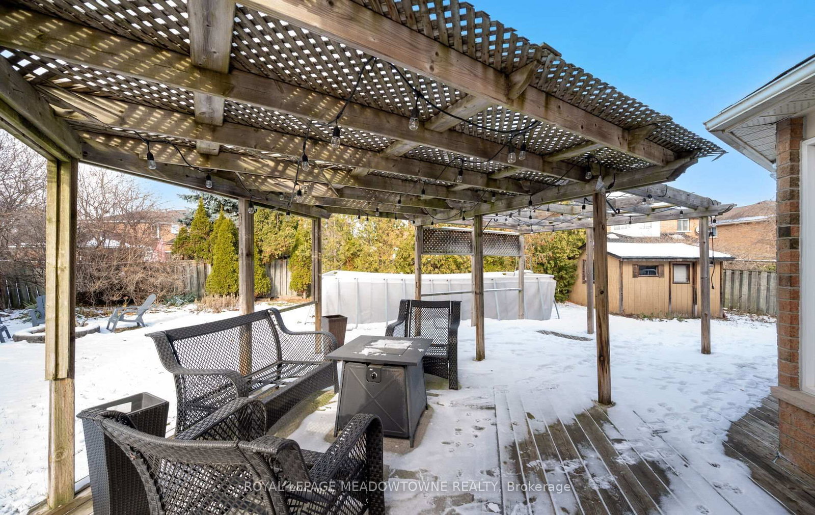 Detached House for sale at 16 Cox Crescent, Brampton, Ontario, L6X 3H1 - Northwood Park - MLS: W12992544