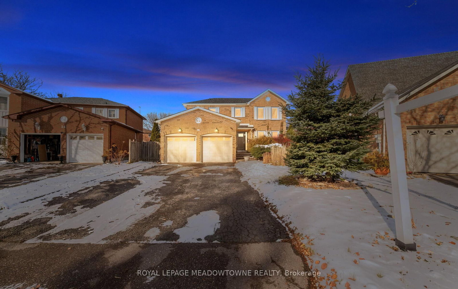 Detached House for sale at 16 Cox Crescent, Brampton, Ontario, L6X 3H1 - Northwood Park - MLS: W12992544