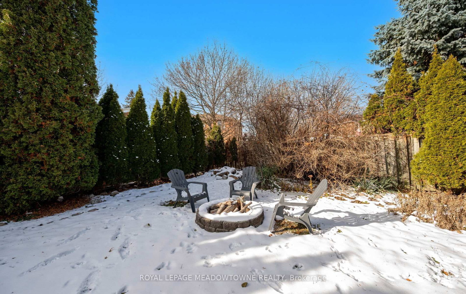 Detached House for sale at 16 Cox Crescent, Brampton, Ontario, L6X 3H1 - Northwood Park - MLS: W12992544