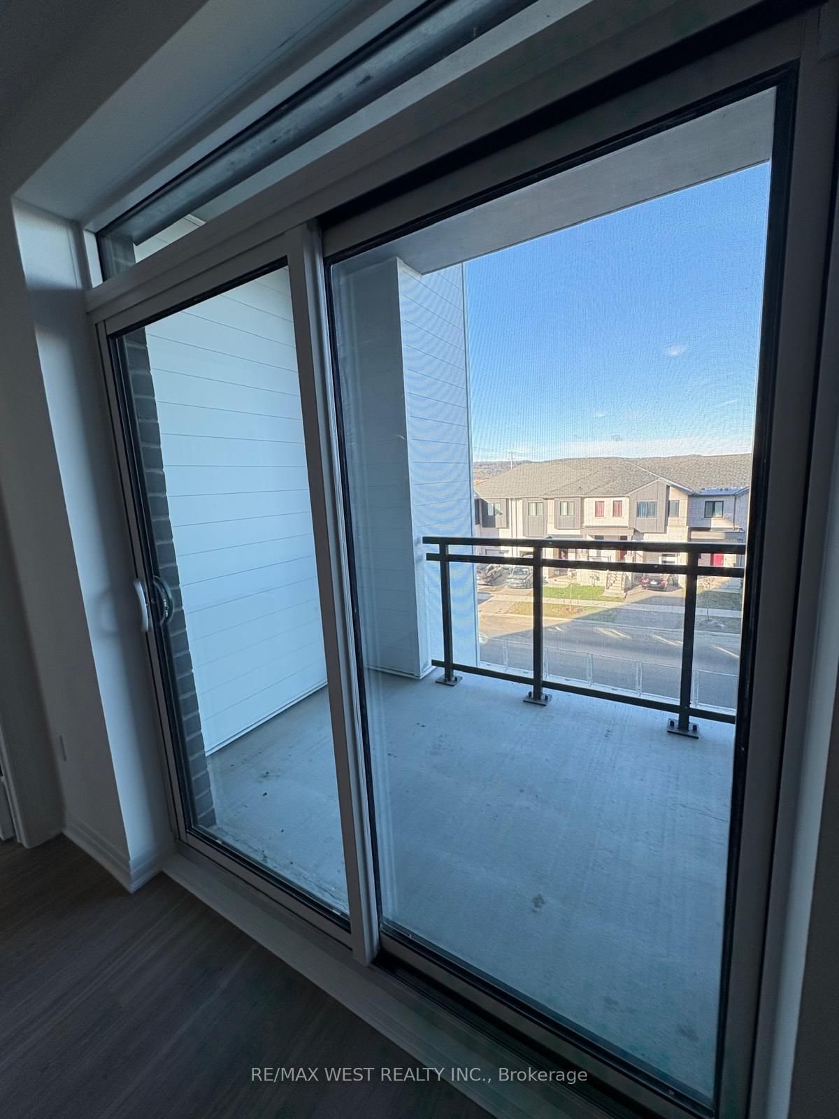 Condo for lease at 302-490 Gordon Krantz Ave Avenue, Milton, Ontario, L9E 1Z5 - Walker - MLS: W12992578