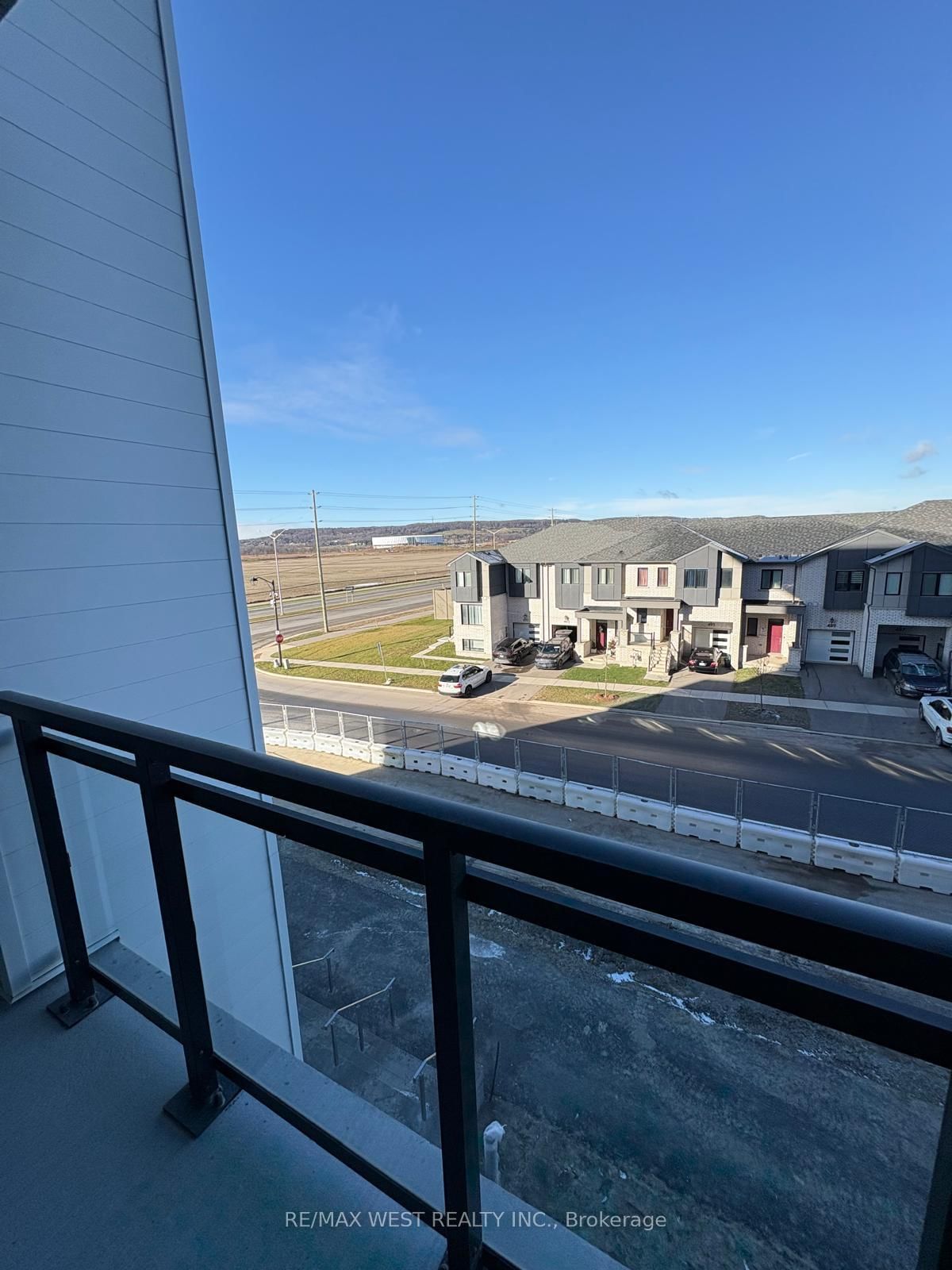 Condo for lease at 302-490 Gordon Krantz Ave Avenue, Milton, Ontario, L9E 1Z5 - Walker - MLS: W12992578