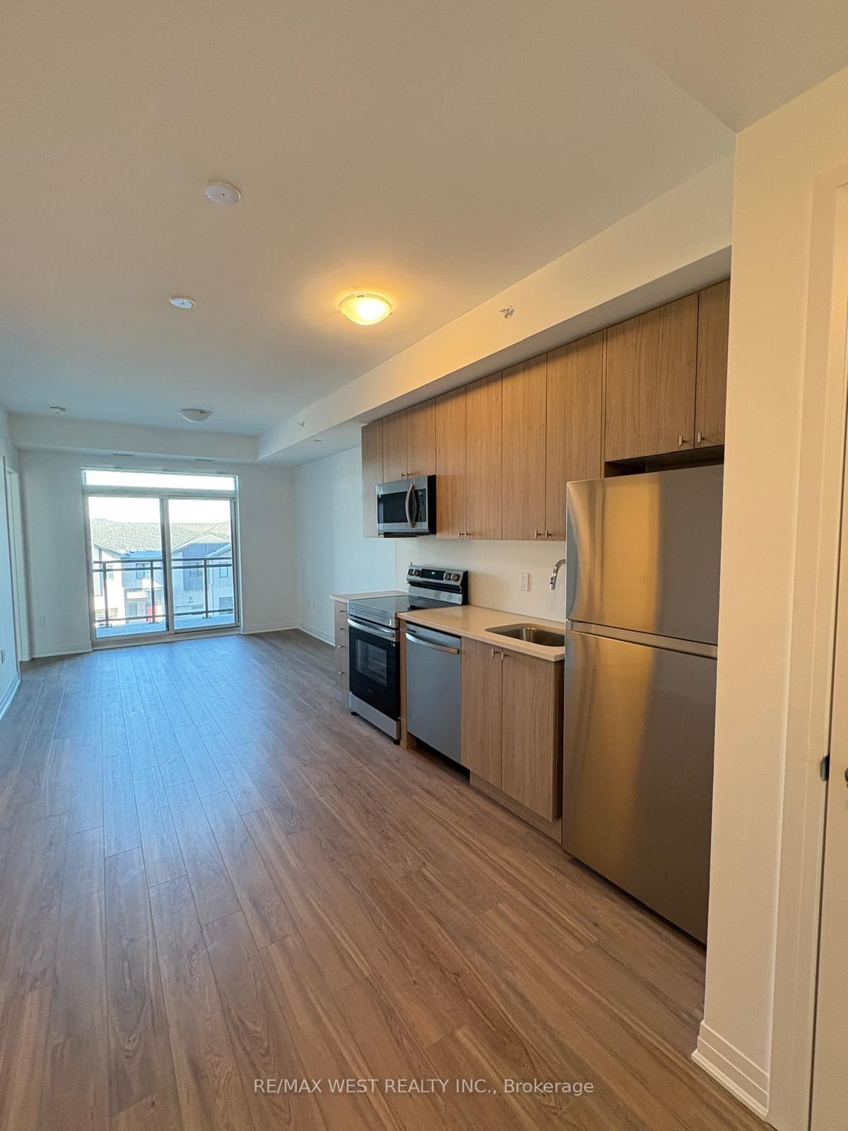 Condo for lease at 302-490 Gordon Krantz Ave Avenue, Milton, Ontario, L9E 1Z5 - Walker - MLS: W12992578