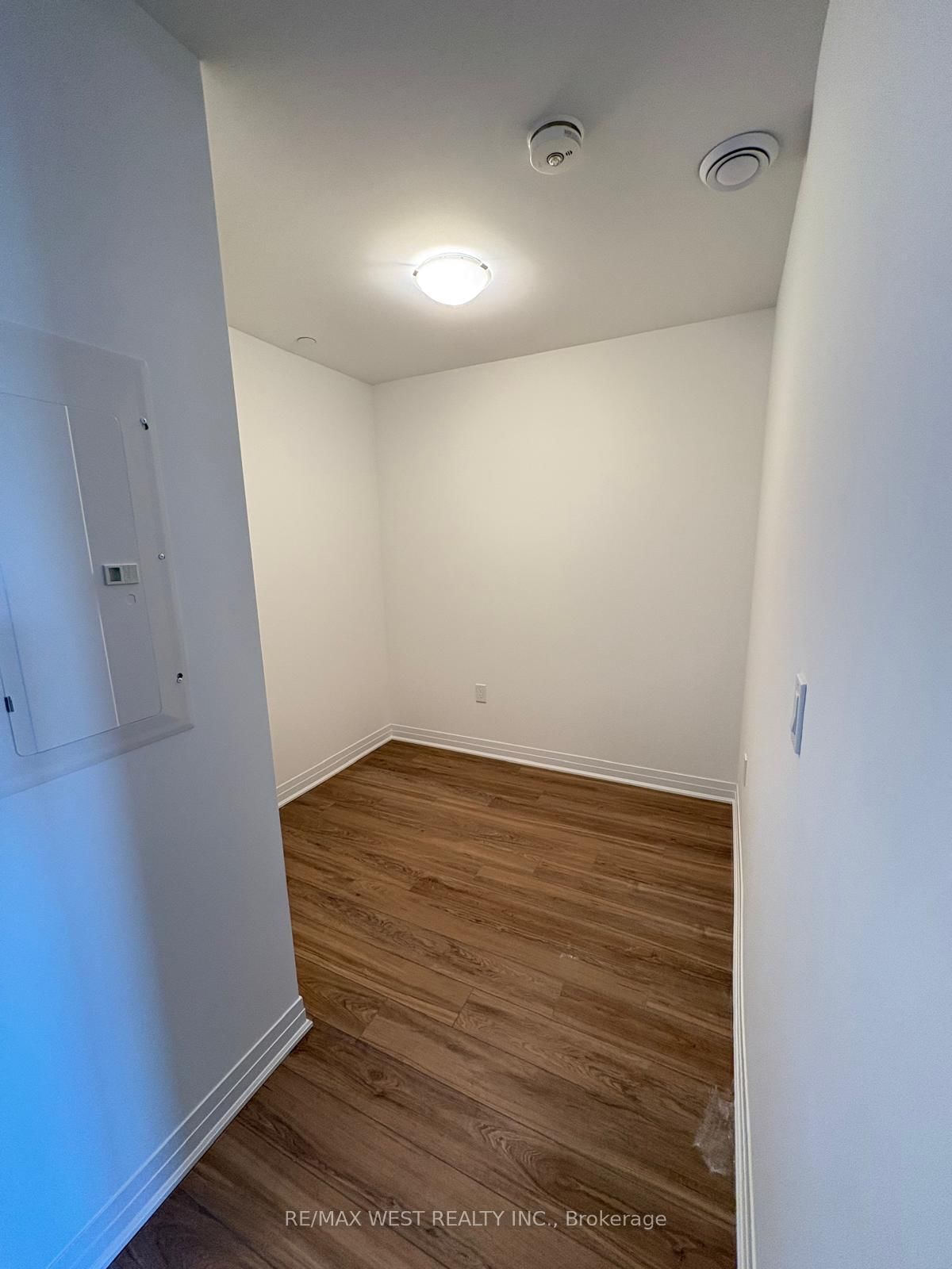 Condo for lease at 302-490 Gordon Krantz Ave Avenue, Milton, Ontario, L9E 1Z5 - Walker - MLS: W12992578