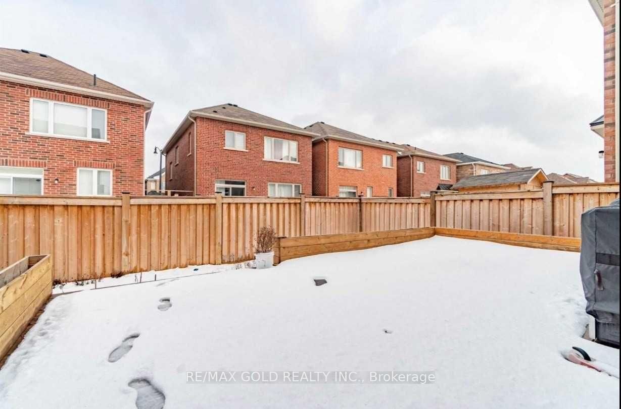 85 Humberstone Crescent - Photo 18