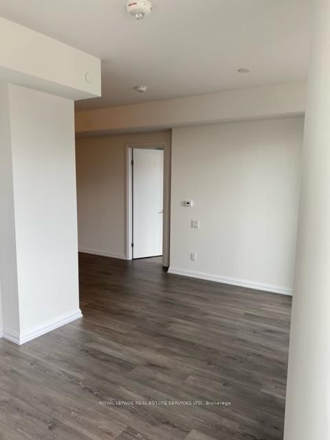 4208 dundas Street, Unit 405 - Photo 13