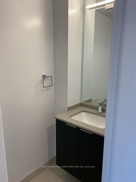 4208 dundas Street, Unit 405 - Photo 15