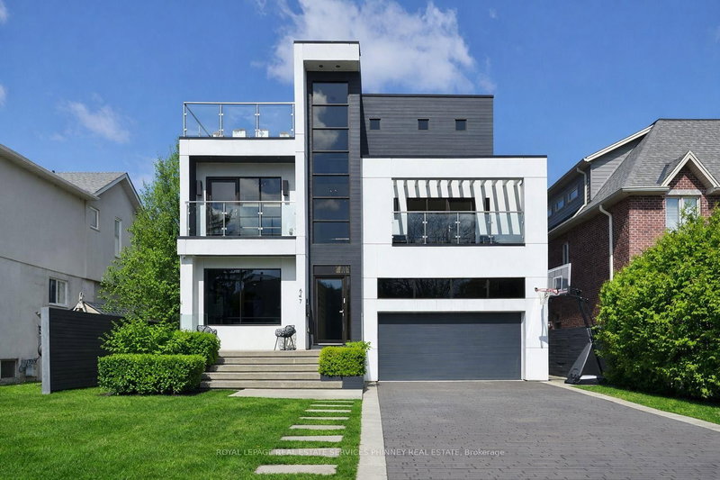 647 Montbeck Cres, Mississauga, Ontario