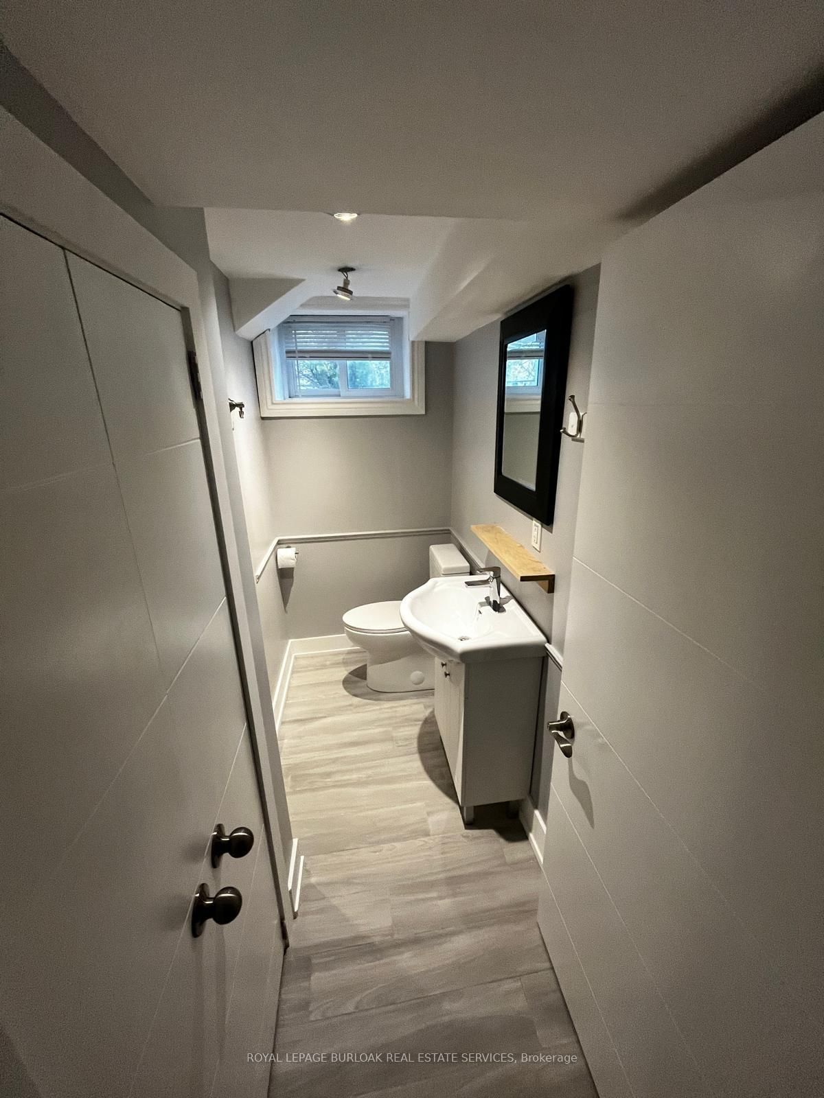 3140 Michael Crescent, Unit B - Photo 10